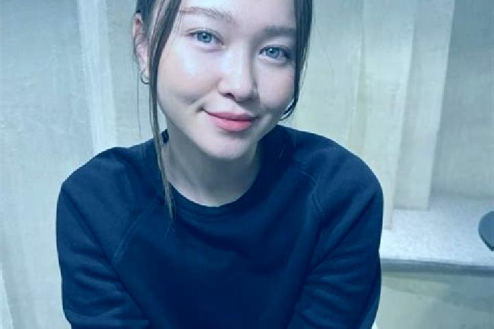 Isabella, 20, a dark blonde blue-eyed asian companion based in Nomborn. Offering Prostate Massage, Deep French Kissing, CIM. Available for incall and outcall...