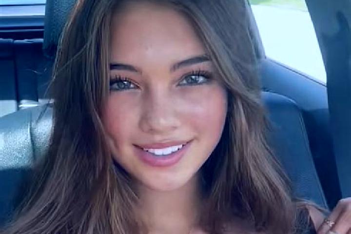 Isabella, 20, a dark blonde brown-eyed caribbean companion based in Tuvagudi. Offering A-Level, Massage, Deep French Kissing. Available for incall and outcal...