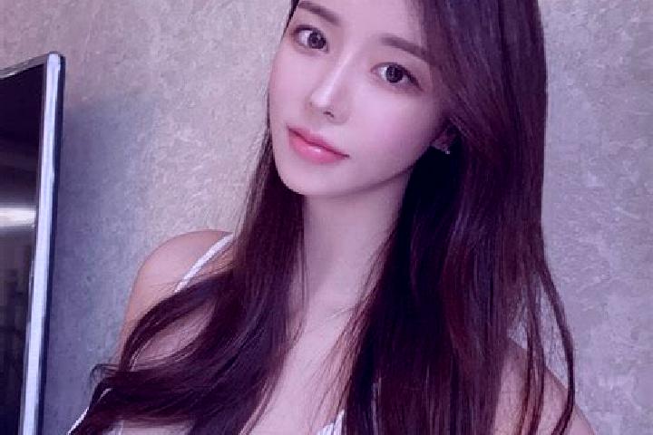 Isabella, 20 — Escort in Qingshandi, China