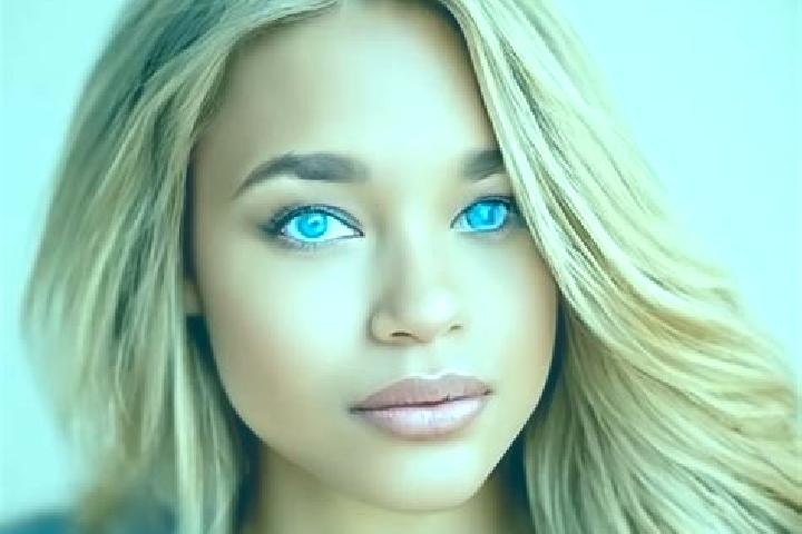 Isabella, 21, a blonde brown-eyed latina companion based in Denklingen. Offering CIM, Domination, Party Girl, 69. Available for incall and outcall, overnight...
