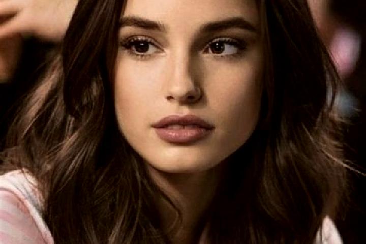 Isabella, 21, a brunette brown-eyed ebony companion based in Gialos. Offering Roleplay, Striptease, Girlfriend Experience, Deep French Kissing, A-Level. Avai...