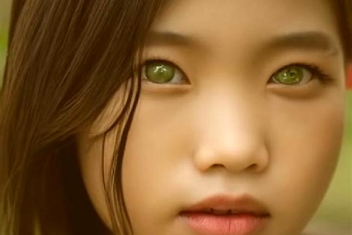 Isabella, 21, a brunette green-eyed asian companion based in Yesilhisar. Offering BDSM, Roleplay, Dinner Date. Available for incall and outcall, day and even...
