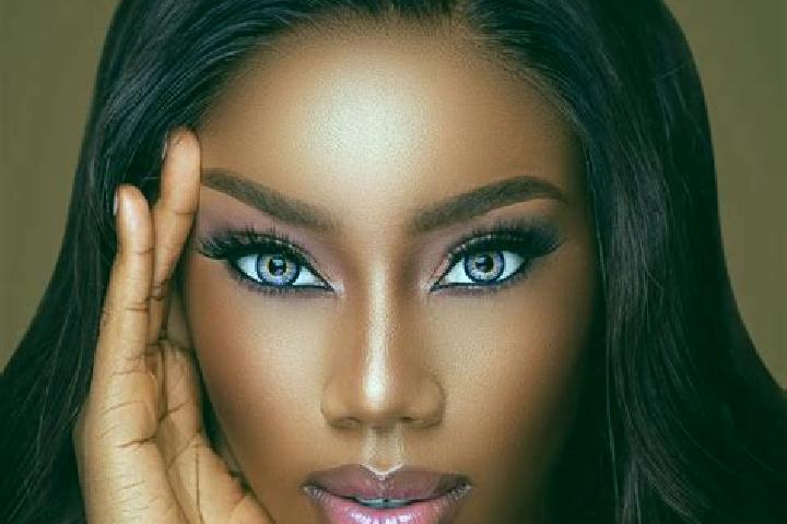 Isabella, 21, a red blue-eyed ebony companion based in Luvemba. Offering Massage, Couples, Travel Companion, Striptease. Available for incall and outcall, da...