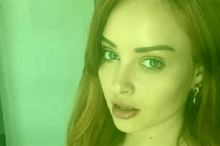 Isabella, 21 — Escort in Sees, France