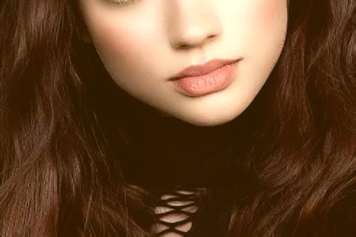 Isabella, 22, a auburn dark-eyed middle eastern companion based in Insiza. Offering OWO, Travel Companion, A-Level, Striptease, Massage. Available for incall...