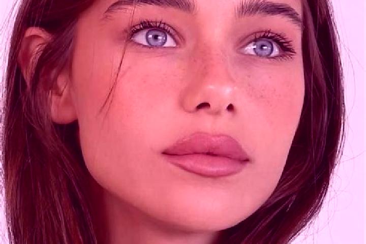 Isabella, 22, a brunette amber-eyed caribbean companion based in Manea. Offering BDSM, Deep French Kissing, Girlfriend Experience. Available for incall and o...