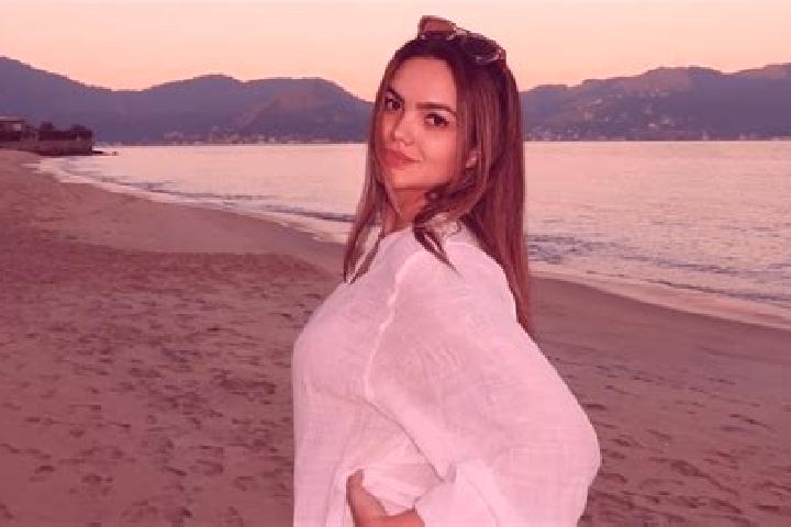Isabella, 22 — Escort in Paula Freitas, Brazil