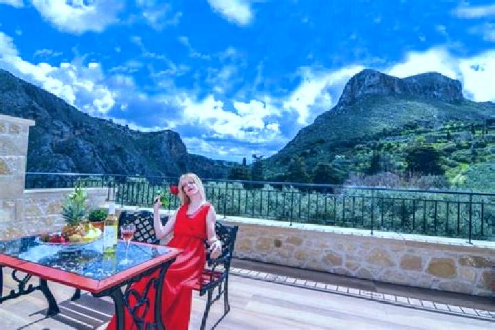 Isabella, 22 — Escort in Rokka, Greece