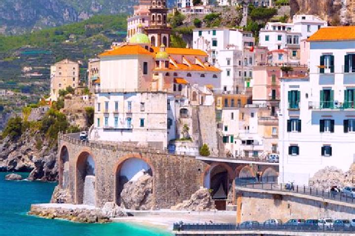Isabella, 22 — Escort in Tarantasca, Italy