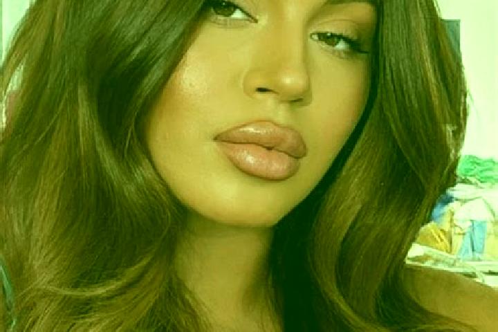 Isabella, 23, a auburn brown-eyed latina companion based in Sandallar. Offering Party Girl, Deep French Kissing, 69. Available for incall and outcall, overni...
