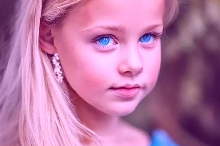 Isabella, 23, a blonde blue-eyed middle eastern companion based in St Albans. Offering Duos, Overnight, Party Girl, Massage. Available for incall and outcall...