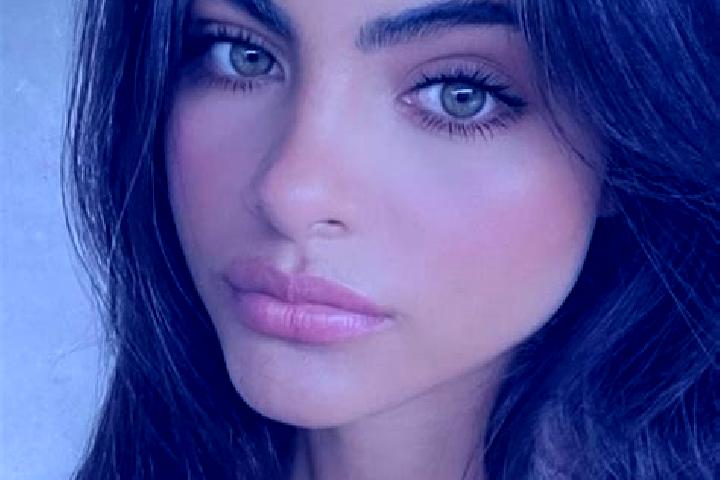 Isabella, 23, a brunette amber-eyed indian companion based in Oriovac. Offering Prostate Massage, GFE, Striptease. Available for incall and outcall, overnigh...