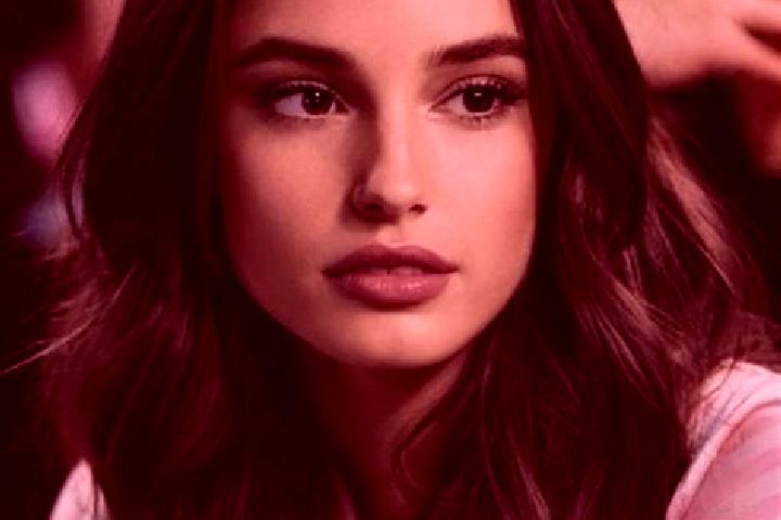 Isabella, 23, a brunette brown-eyed mixed companion based in Lomas de la Maestranza. Offering Roleplay, GFE, Travel Companion, Fetish. Available for incall a...