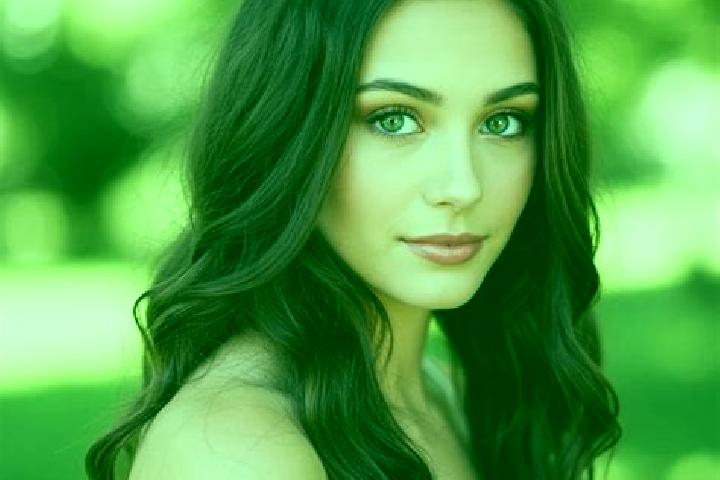 Isabella, 23, a chestnut hazel-eyed mixed companion based in Isla. Offering Deep French Kissing, Erotic Massage. Available for incall and outcall, day and ev...
