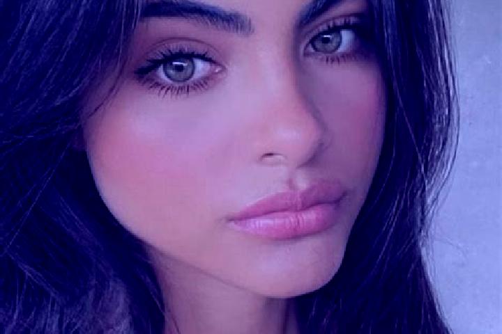 Isabella, 23, a dark blonde dark-eyed indian companion based in Kenmare. Offering Prostate Massage, Tantra, Dinner Date. Available for incall and outcall, ov...