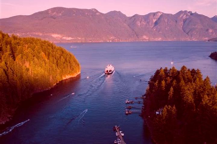 Isabella, 23 — Escort in Bowen Island, Canada