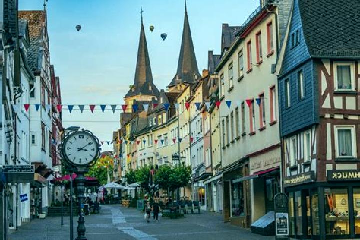 Isabella, 23 — Escort in Montabaur, Germany