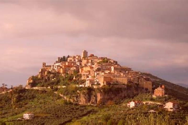 Isabella, 23 — Escort in Monte San Giovanni Campano, Italy