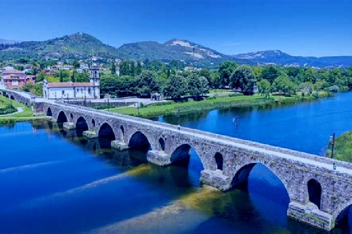 Isabella, 23 — Escort in Ponte de Lima, Portugal
