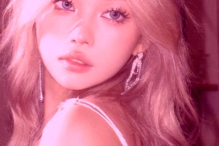 Isabella, 24, a blonde grey-eyed asian companion based in Pontes Gestal. Offering Prostate Massage, Deep French Kissing, Erotic Massage, Couples. Available f...
