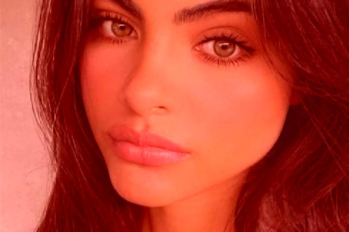 Isabella, 24, a chestnut green-eyed indian companion based in Rinchnach. Offering Tantra, A-Level, Domination, Roleplay, Deep French Kissing. Available for i...