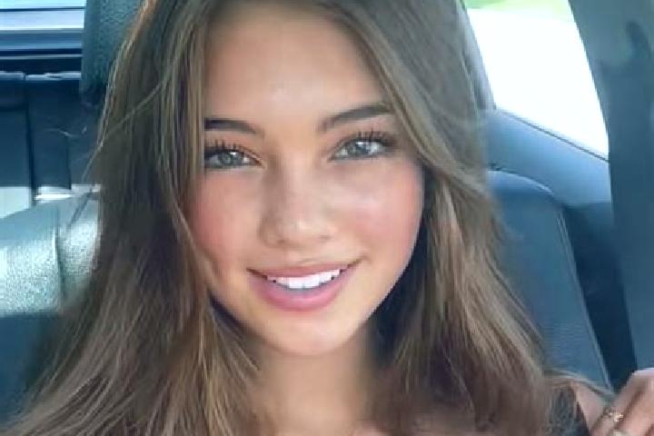 Isabella, 24, a dark blonde brown-eyed asian companion based in Bandar-e Charak. Offering 69, Duos, BDSM, Dinner Date. Available for incall and outcall, over...