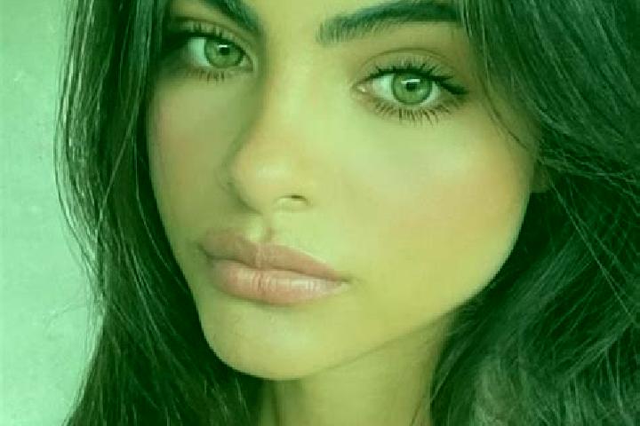 Isabella, 24, a red grey-eyed indian companion based in Rinconada de Atotonilco. Offering Erotic Massage, GFE, OWO, BDSM, Roleplay. Available for incall and ...