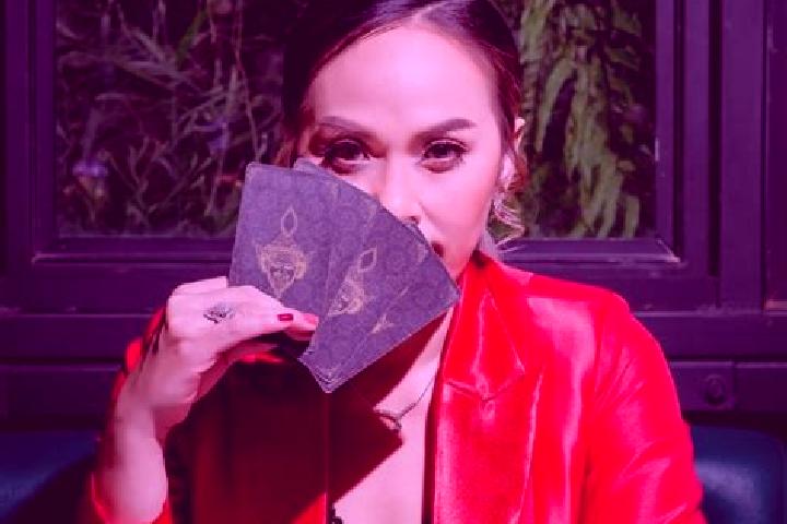 Isabella, 24 — Escort in Bang Mun Nak, Thailand