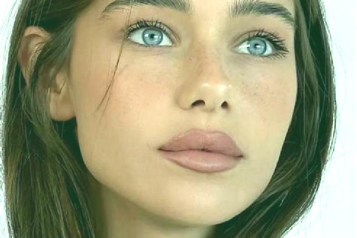 Isabella, 25, a brunette grey-eyed mediterranean companion based in Jajang. Offering Prostate Massage, Girlfriend Experience, A-Level, GFE, Overnight. Availa...