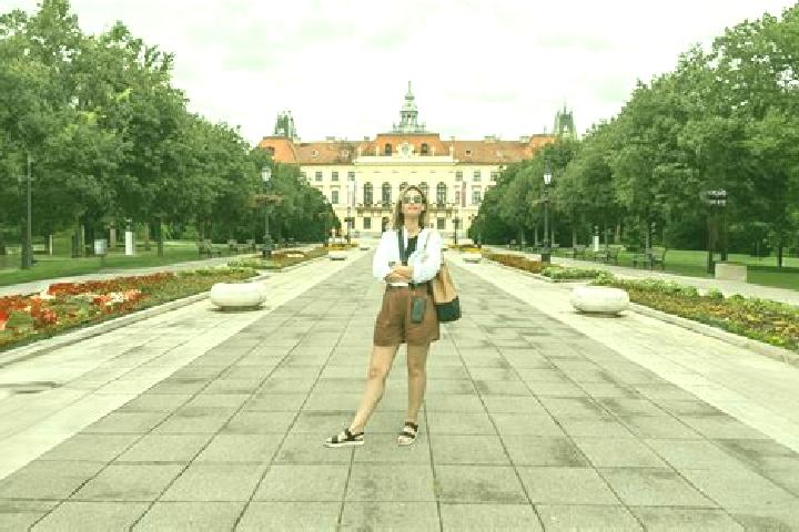 Isabella, 25 — Escort in Glusci, Serbia