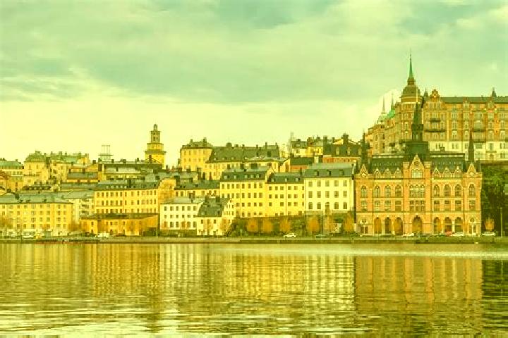 Isabella, 25 — Escort in Naesaker, Sweden