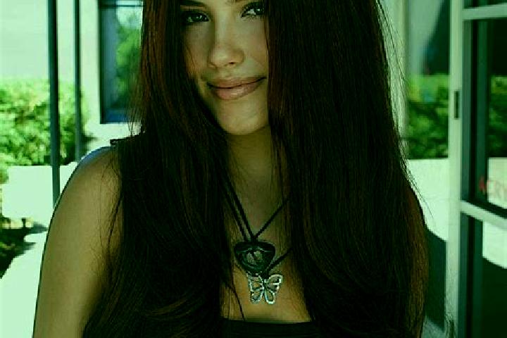 Isabella, 26, a auburn dark-eyed indian companion based in Steinkjer. Offering Travel Companion, 69, Girlfriend Experience, BDSM. Available for incall and ou...