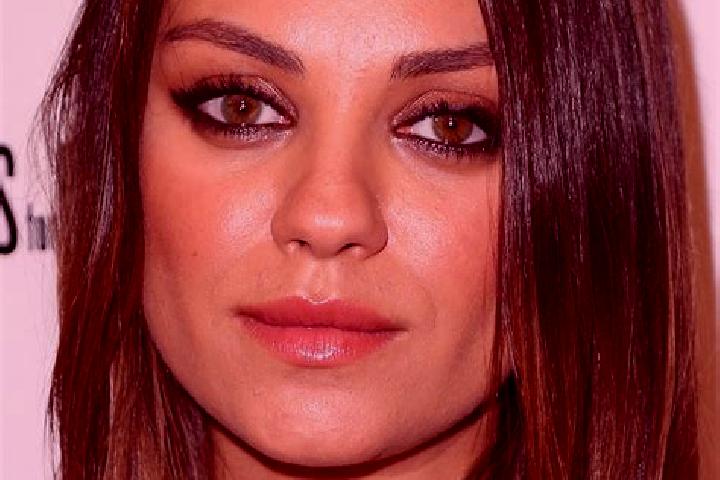 Isabella, 26, a auburn hazel-eyed indian companion based in Paelkaene. Offering 69, Erotic Massage, Duos. Available for incall and outcall, day and evening d...
