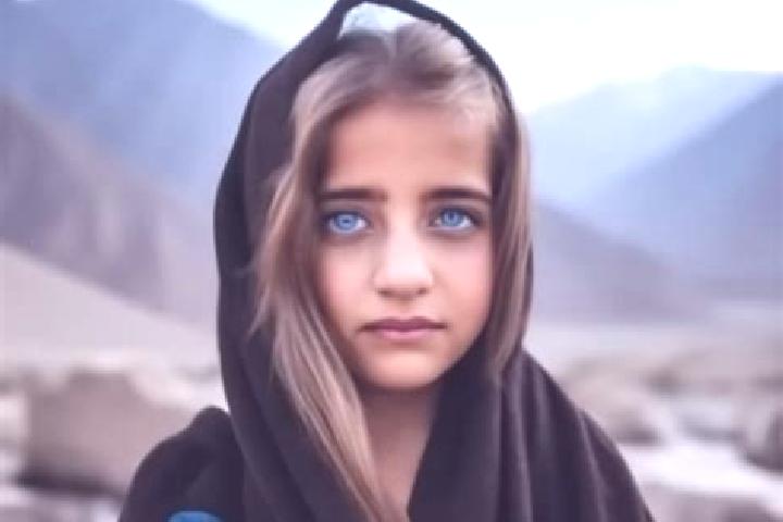Isabella, 26, a blonde amber-eyed middle eastern companion based in Pelouo. Offering BDSM, Party Girl, Tantra, Fetish, CIM. Available for incall and outcall,...