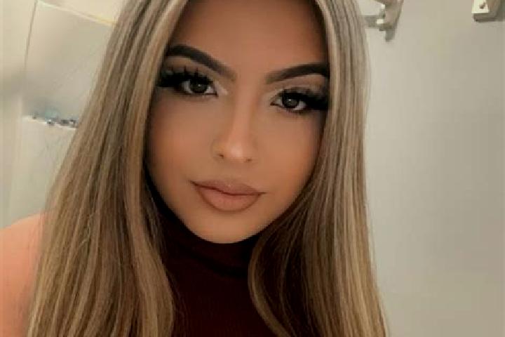 Isabella, 26, a blonde hazel-eyed latina companion based in Moorsele. Offering Striptease, Travel Companion, Fetish, OWO. Available for incall and outcall, d...