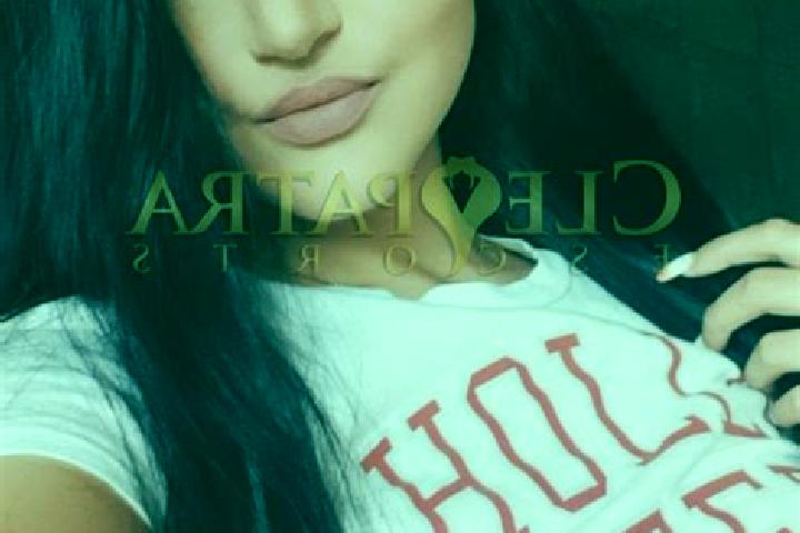 Isabella, 26, a brunette dark-eyed mixed companion based in Vaulx-Vraucourt. Offering Domination, GFE, OWO, Tantra. Available for incall and outcall, overnig...