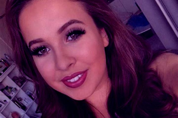 Isabella, 26, a chestnut green-eyed mixed companion based in Bolatlar. Offering BDSM, Erotic Massage. Available for incall and outcall, overnight bookings av...