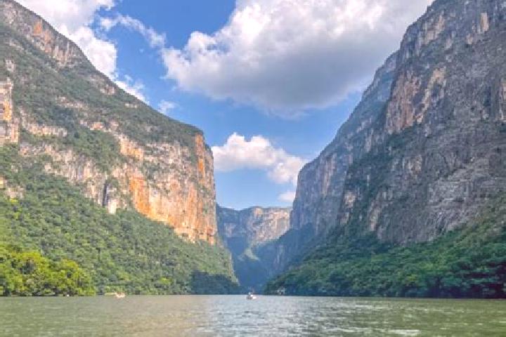 Isabella, 26 — Escort in Acapetahua, Mexico