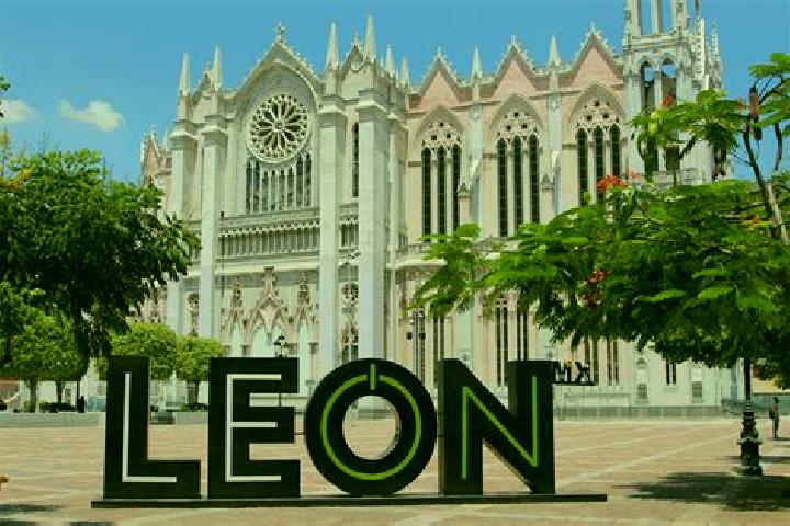 Isabella, 26 — Escort in Leon de los Aldama, Mexico