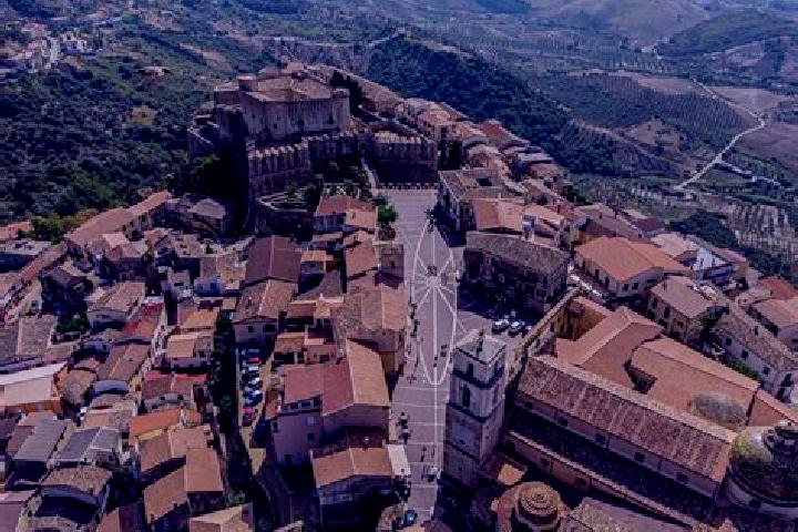 Isabella, 26 — Escort in San Marcello Pistoiese, Italy