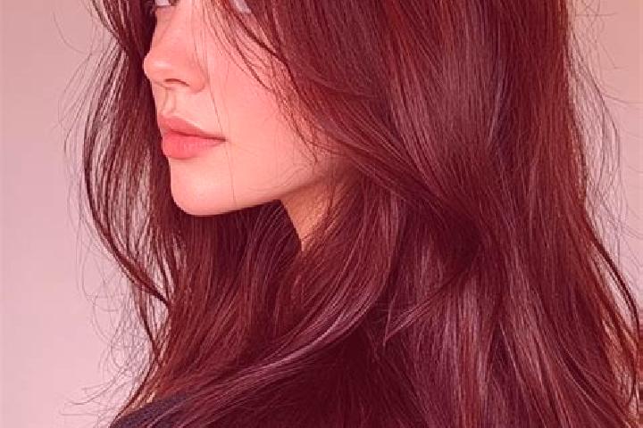 Isabella, 27, a auburn brown-eyed mixed companion based in Horstermeer. Offering Massage. Available for incall and outcall, day and evening dates.