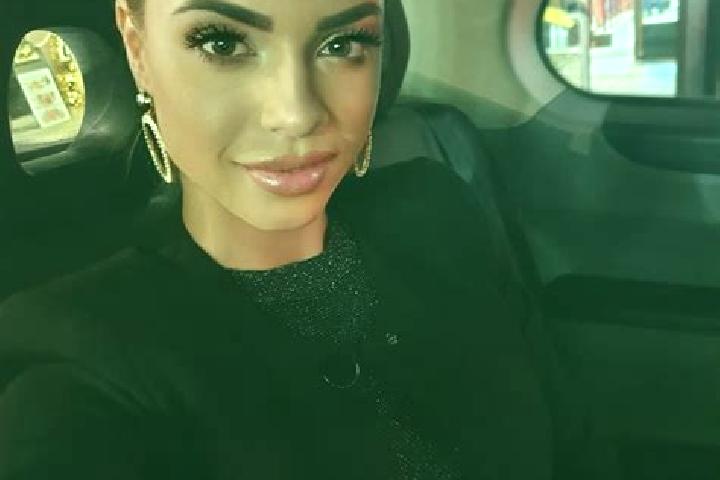 Isabella, 27, a black brown-eyed mixed companion based in Long Dien. Offering Party Girl, Striptease, CIM, Domination, Dinner Date. Available for incall and ...