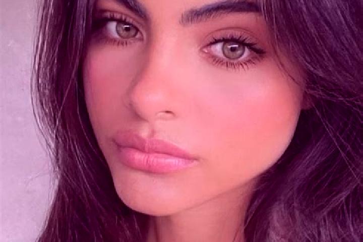 Isabella, 27, a red green-eyed caucasian companion based in Fgura. Offering Couples, Striptease, OWO. Available for incall and outcall, overnight bookings av...