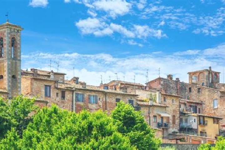 Isabella, 27 — Escort in Colle di Fuori, Italy