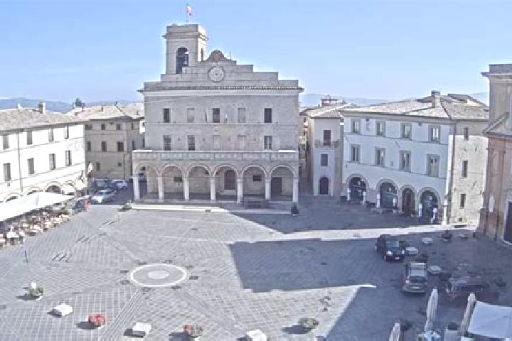 Isabella, 27 — Escort in San Gillio, Italy