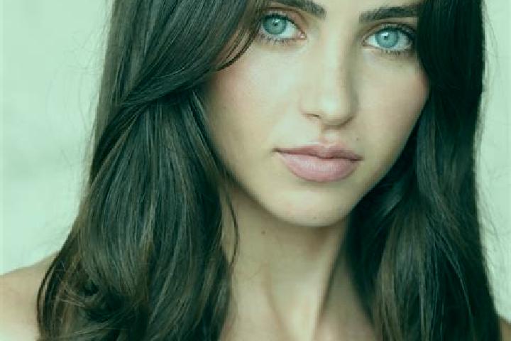 Isabella, 28, a brunette blue-eyed middle eastern companion based in Klopoduwur. Offering Dinner Date, Prostate Massage, CIM. Available for incall and outcal...