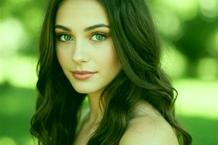 Isabella, 28, a chestnut hazel-eyed mixed companion based in Couville. Offering CIM, Girlfriend Experience, Couples. Available for incall and outcall, day an...