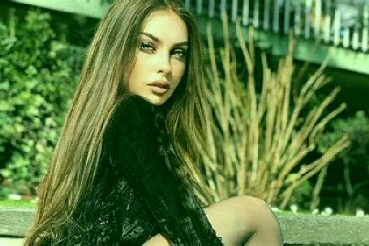 Isabella, 29 — Escort in Mesesenii de Jos, Romania