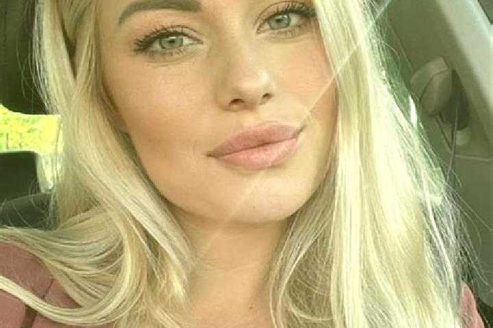 Isabella, 30, a blonde hazel-eyed mixed companion based in Montabaur. Offering BDSM, Girlfriend Experience, Erotic Massage, Travel Companion. Available for i...