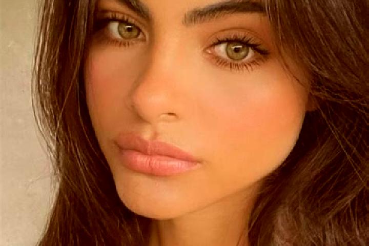 Isabella, 30, a dark blonde hazel-eyed middle eastern companion based in Andulo. Offering Dinner Date, Fetish, Erotic Massage. Available for incall and outca...